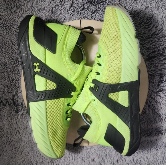 Under Armour Project Rock 4 HOVR Bull Neon Volt Green Black Mens Size 9.5 - Picture 6 of 9